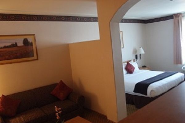 THE INN AT ROLLING (Corning)